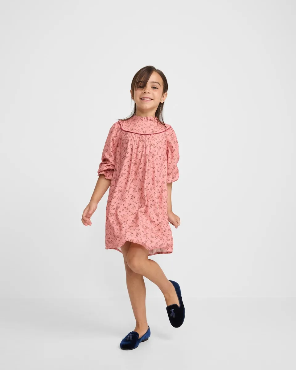 Детское платье с цветочным принтом и розовым манжетом Silbon, розовый
Детское платье с цветочным принтом и розовым манжетом Silbon, розовый