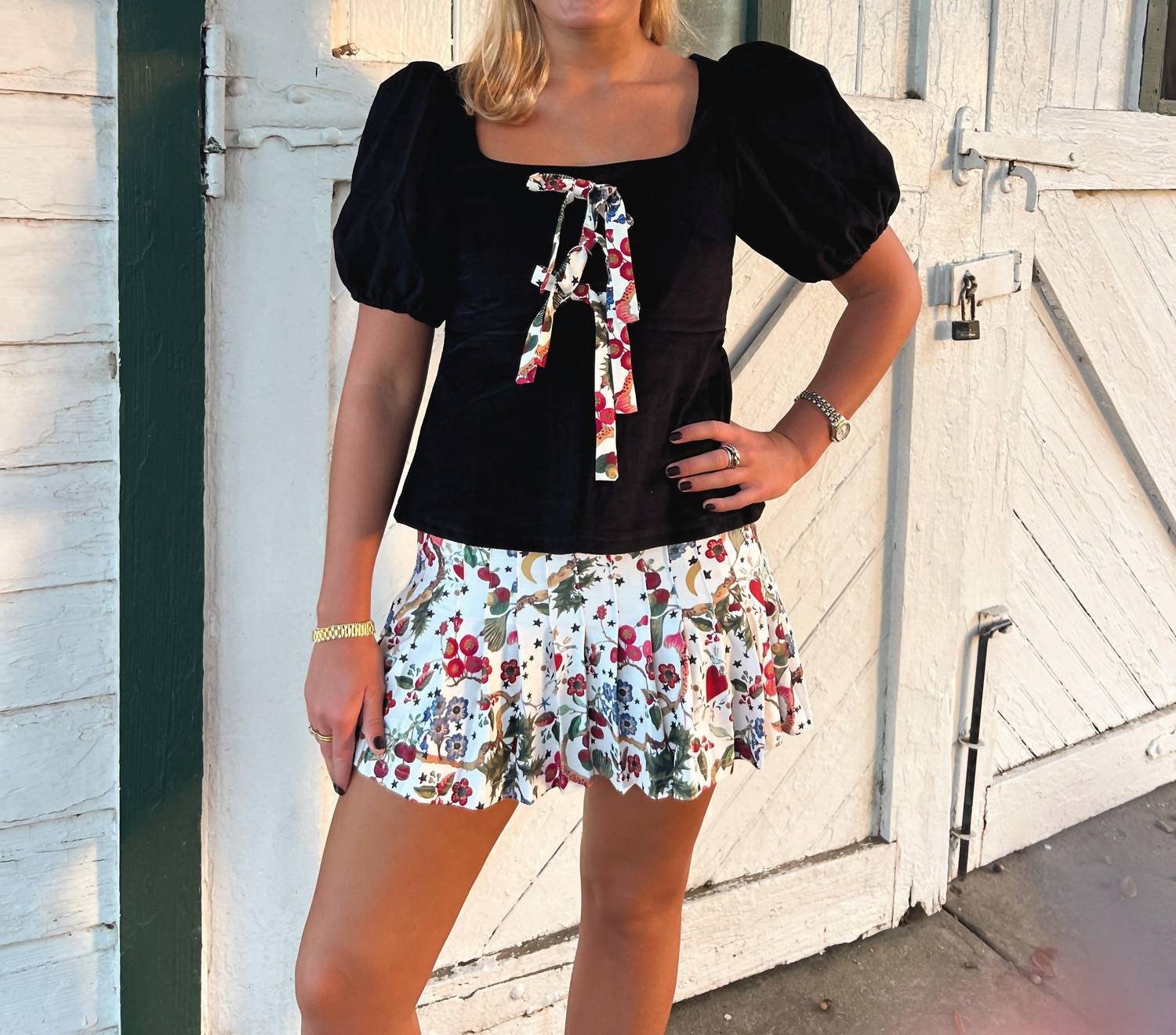 Женский шорт-юбка Gwen в мультиколоре SMITH & QUINN
Женский шорт-юбка Gwen в мультиколоре SMITH & QUINN