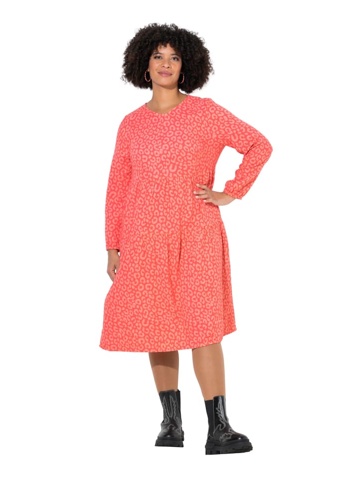 Angel of Style Платье кораллового цвета
Angel of Style Платье кораллового цвета