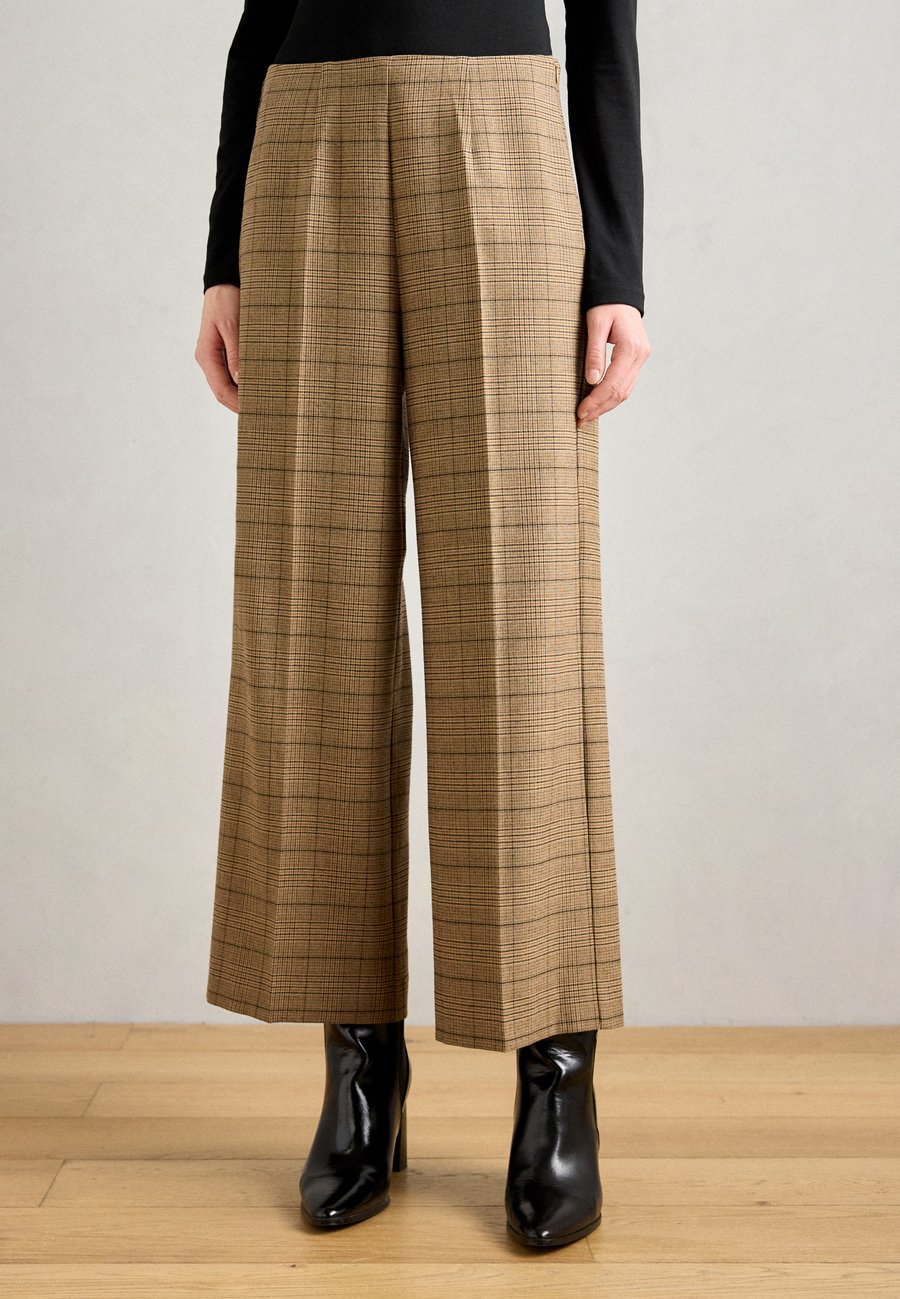 Брюки Marc O'Polo PANTS CULOTTE STYLE LOOK, Pure Sand/Beige
Брюки Marc O'Polo PANTS CULOTTE STYLE LOOK, Pure Sand/Beige