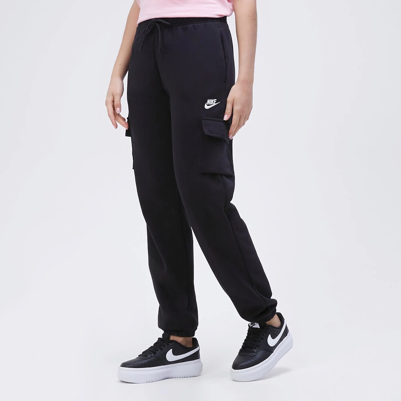 Брюки Nike, черный
Брюки Nike, черный