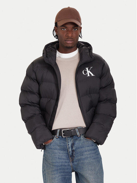 Зимняя куртка regular fit LV04RD528G Calvin Klein Jeans, черный
Зимняя куртка regular fit LV04RD528G Calvin Klein Jeans, черный