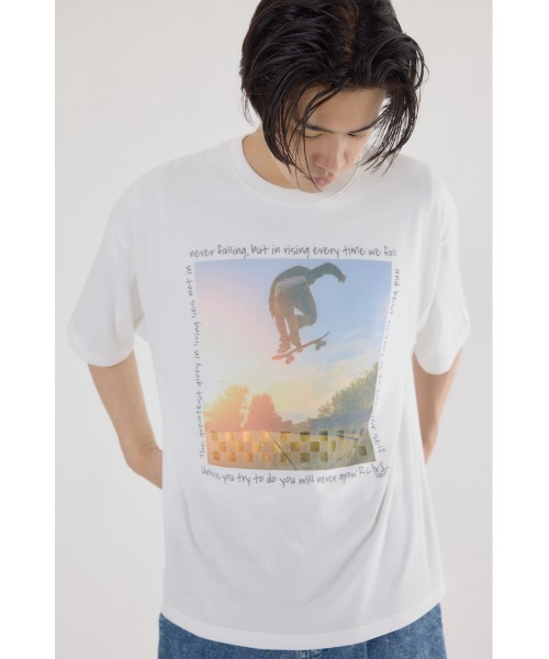 Футболка с фотопринтом RODEO CROWNS WIDE BOWL, кремовая
Футболка с фотопринтом RODEO CROWNS WIDE BOWL, кремовая