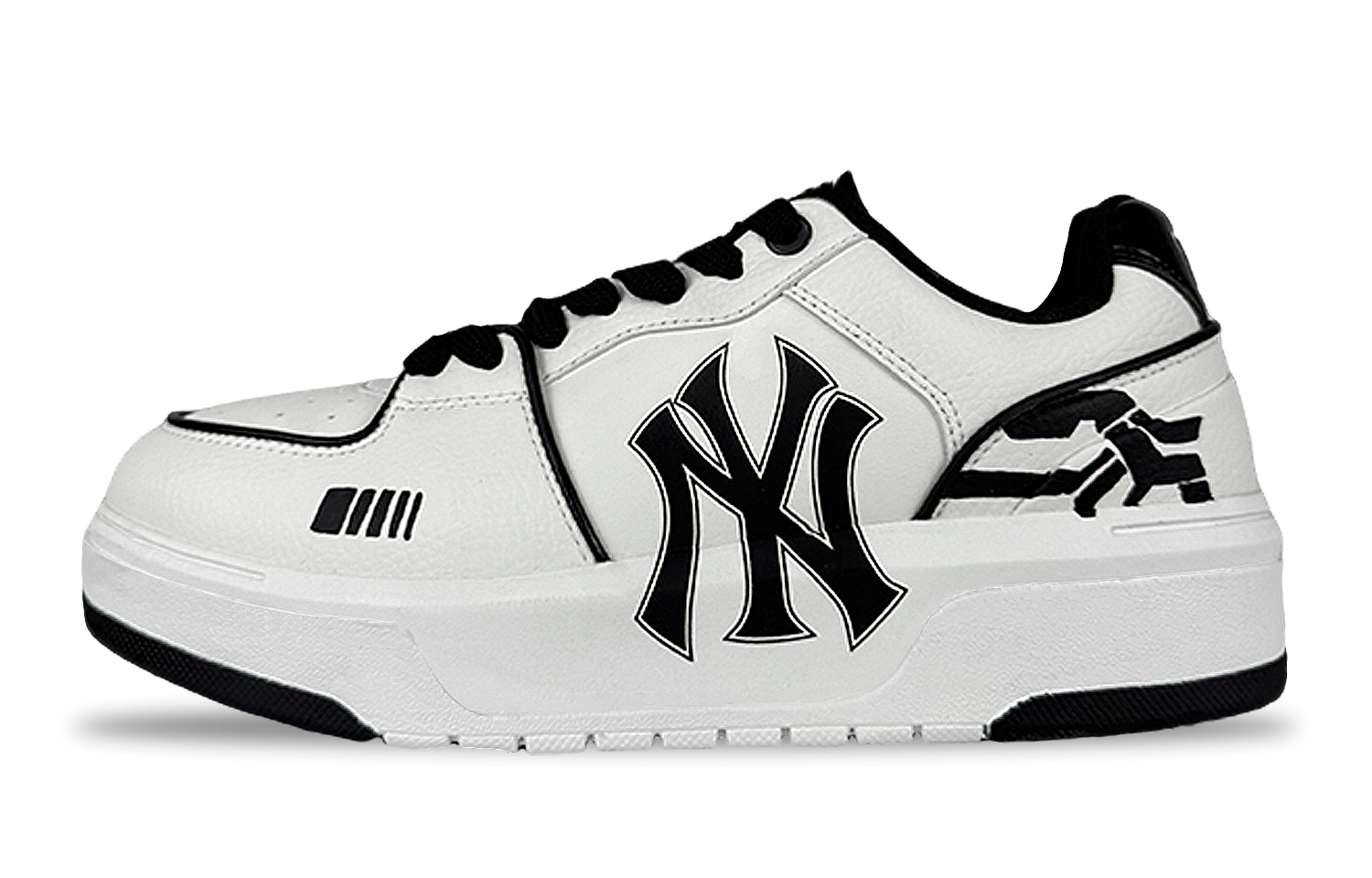 MLB Кроссовки Chunky Liner в минималистичном стиле с амортизацией, износостойкие, низкие, для скейтбординга, мужские, белые, черные
MLB Кроссовки Chunky Liner в минималистичном стиле с амортизацией, износостойкие, низкие, для скейтбординга, мужские, белые, черные