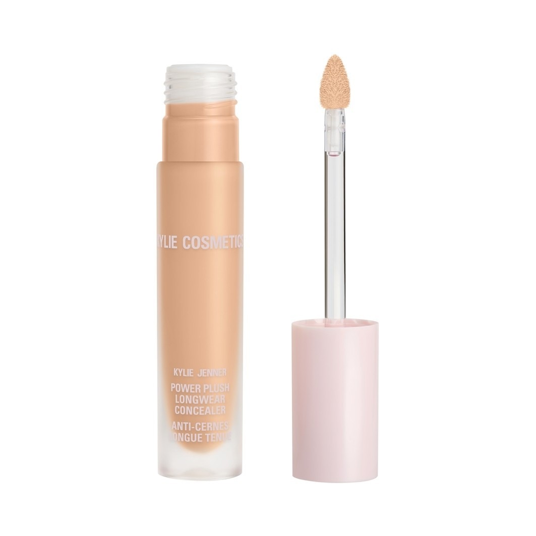 Корректор power plush Kylie Cosmetics, 4 5c, объем 5 мл
Корректор power plush Kylie Cosmetics, 4 5c, объем 5 мл