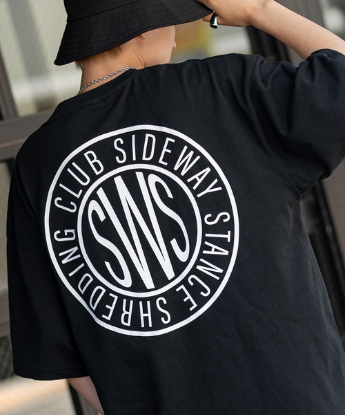 Футболка с короткими рукавами и графическим принтом Sideway Stance, черная
Футболка с короткими рукавами и графическим принтом Sideway Stance, черная