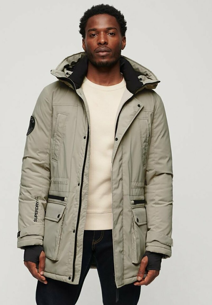 Зимнее пальто CITY PADDED Superdry, черный
Зимнее пальто CITY PADDED Superdry, черный