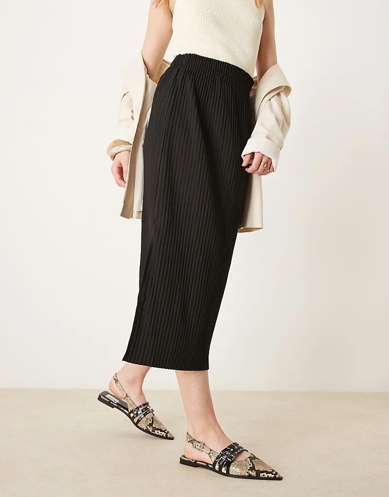 Плиссированная юбка миди черного цвета YAS
Плиссированная юбка миди черного цвета YAS