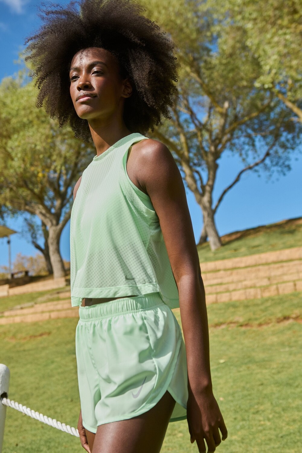 Беговые шорты Fast Tempo dri fit Nike, зеленый
Беговые шорты Fast Tempo dri fit Nike, зеленый