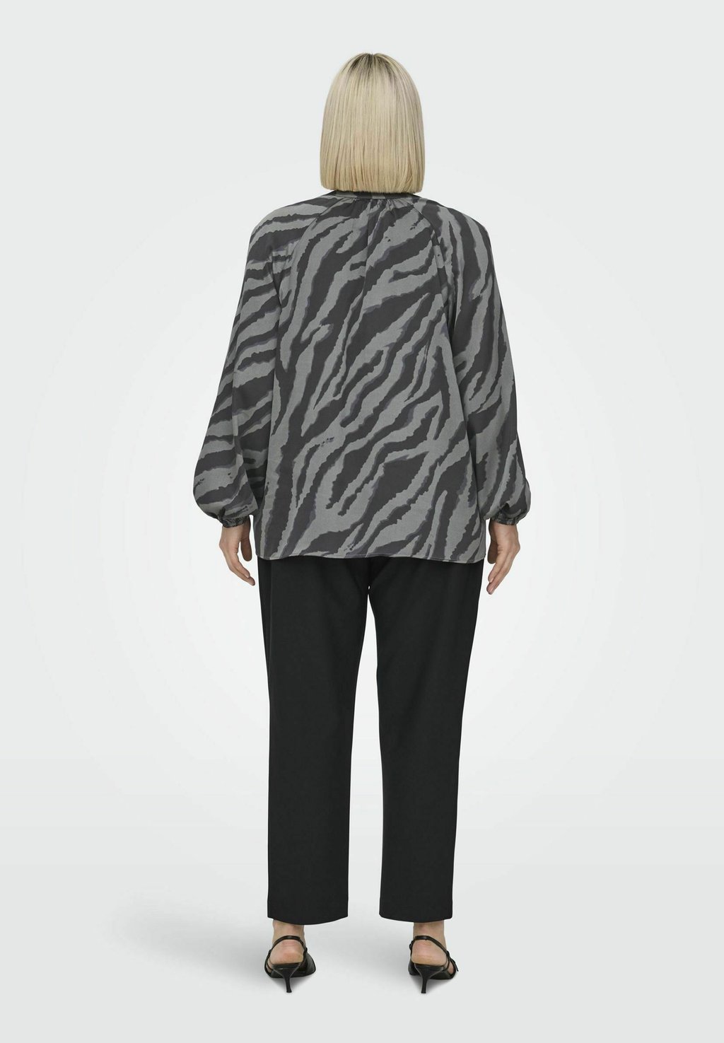 Блуза ONLY Carmakoma, черный
Блуза ONLY Carmakoma, черный