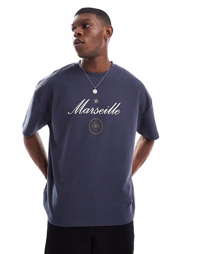 Футболка оверсайз ASOS DESIGN из плотной вафельной ткани плотностью 230 г/м² с графическим изображением города в угольно-черном цвете
Футболка оверсайз ASOS DESIGN из плотной вафельной ткани плотностью 230 г/м² с графическим изображением города в угольно-черном цвете