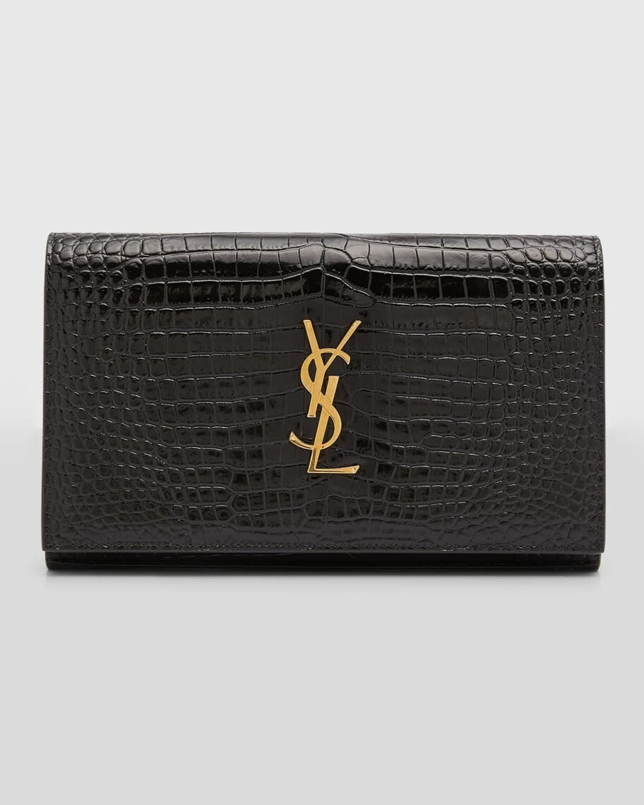 Бумажник YSL с тиснением под крокодила на цепочке Saint Laurent
Бумажник YSL с тиснением под крокодила на цепочке Saint Laurent