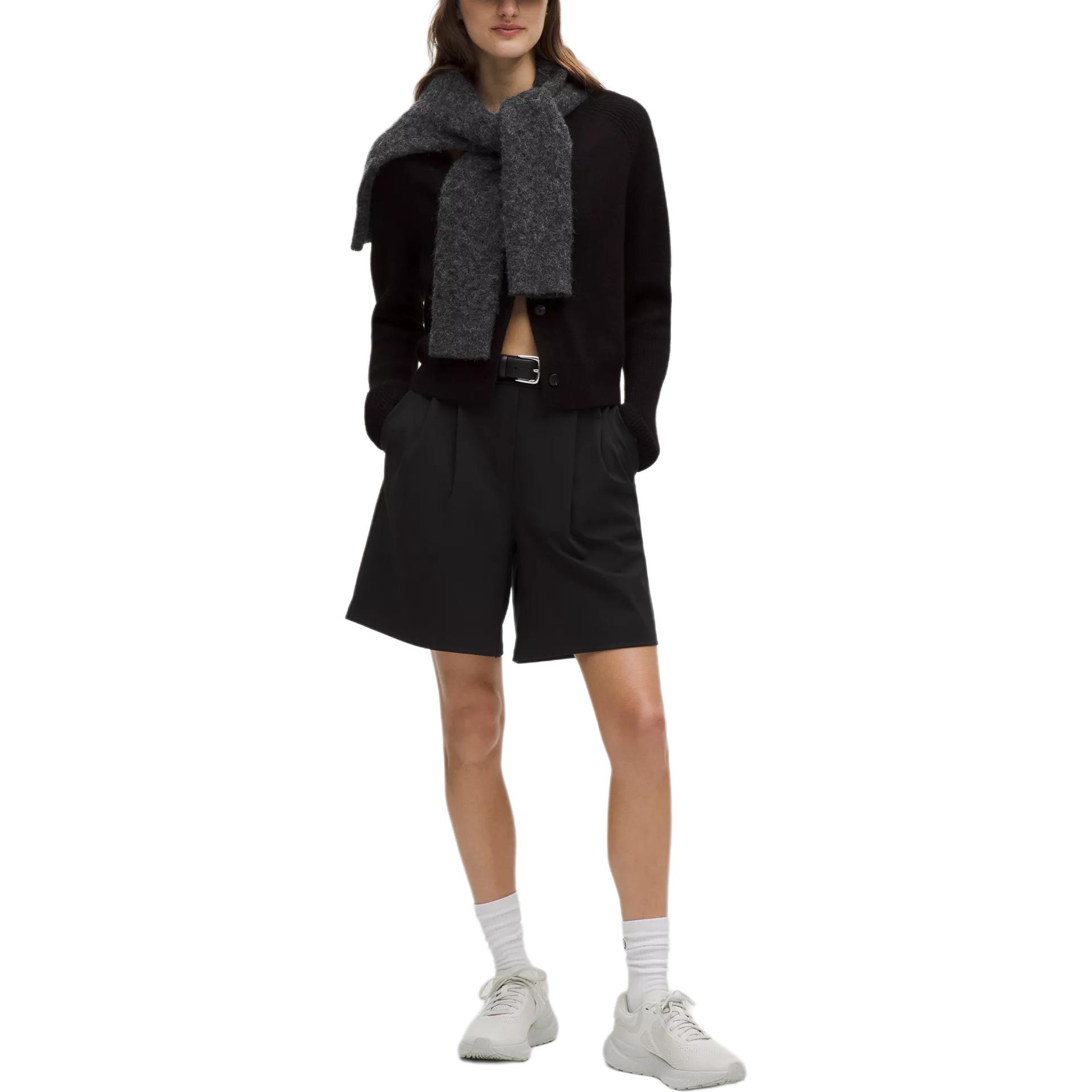 Lululemon Повседневные шорты Women's Black/BKL
Lululemon Повседневные шорты Women's Black/BKL