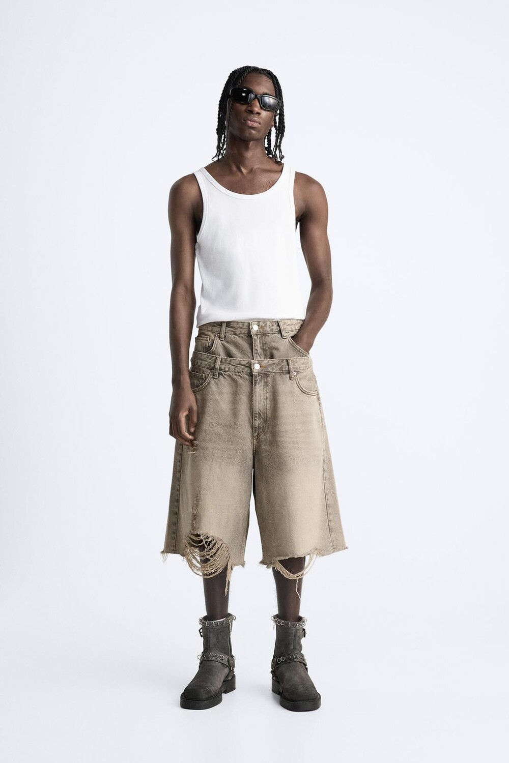 Джинсовые бермудские шорты с двойным поясом ZARA, светло-коричневый 
Джинсовые бермудские шорты с двойным поясом ZARA, светло-коричневый