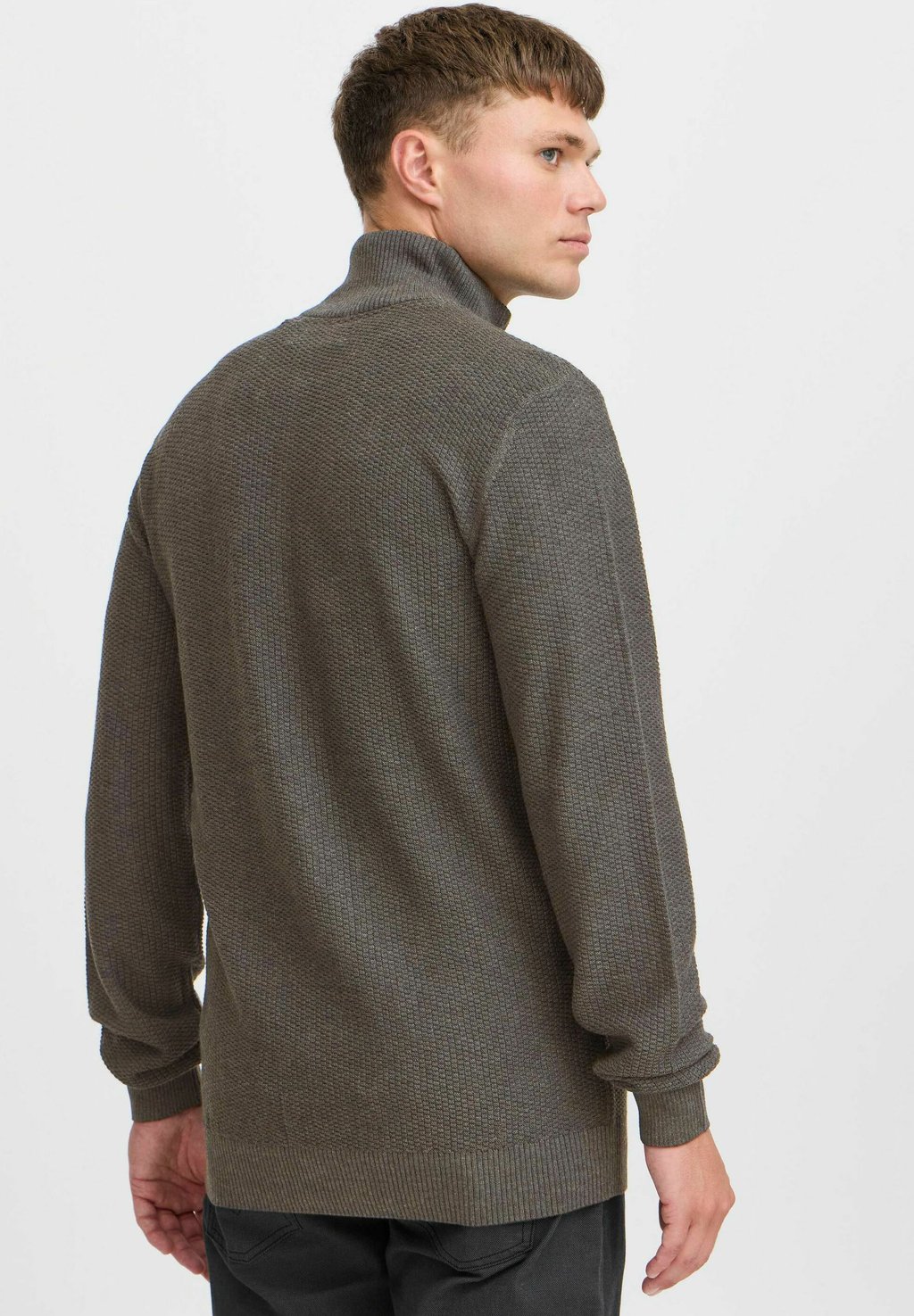 Джемпер BHMGOMAZA Blend, серый
Джемпер BHMGOMAZA Blend, серый