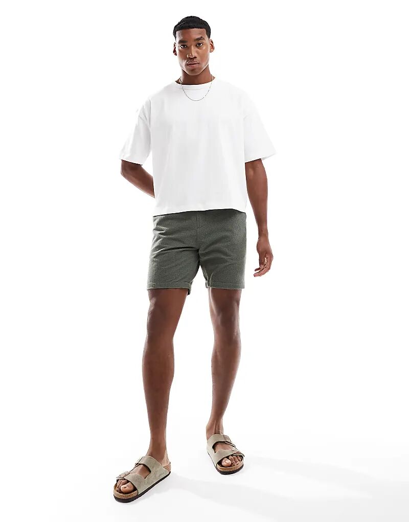 Шорты Brave Soul из сирсакера бледно-зеленого цвета
Шорты Brave Soul из сирсакера бледно-зеленого цвета