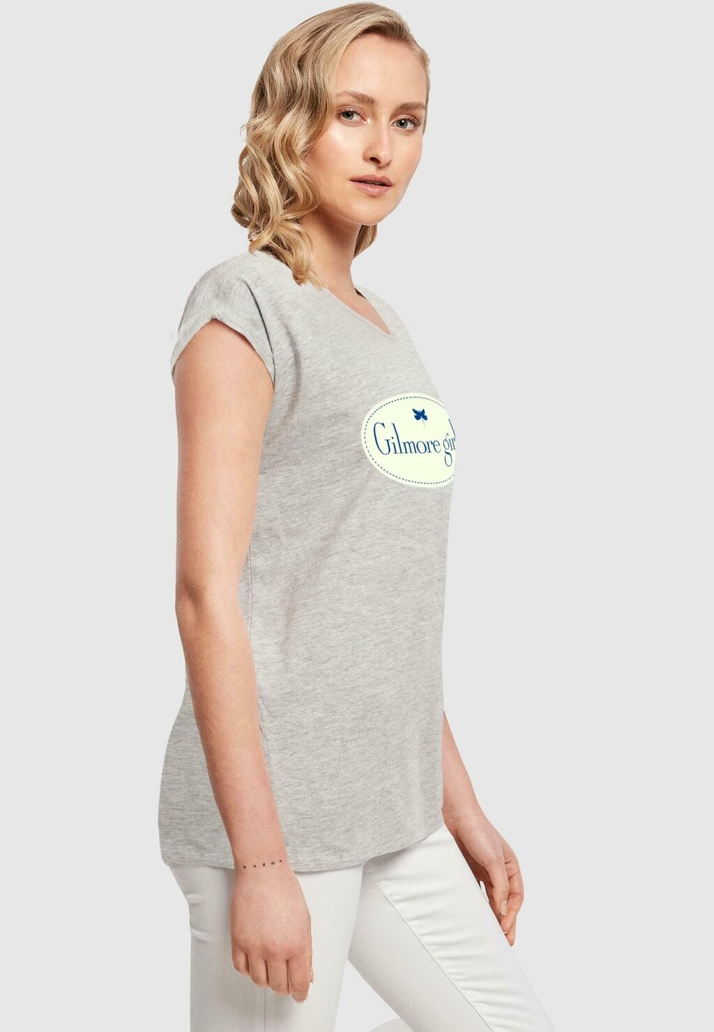 Футболка с принтом GILMORE ABSOLUTE CULT, светло-серый
Футболка с принтом GILMORE ABSOLUTE CULT, светло-серый
