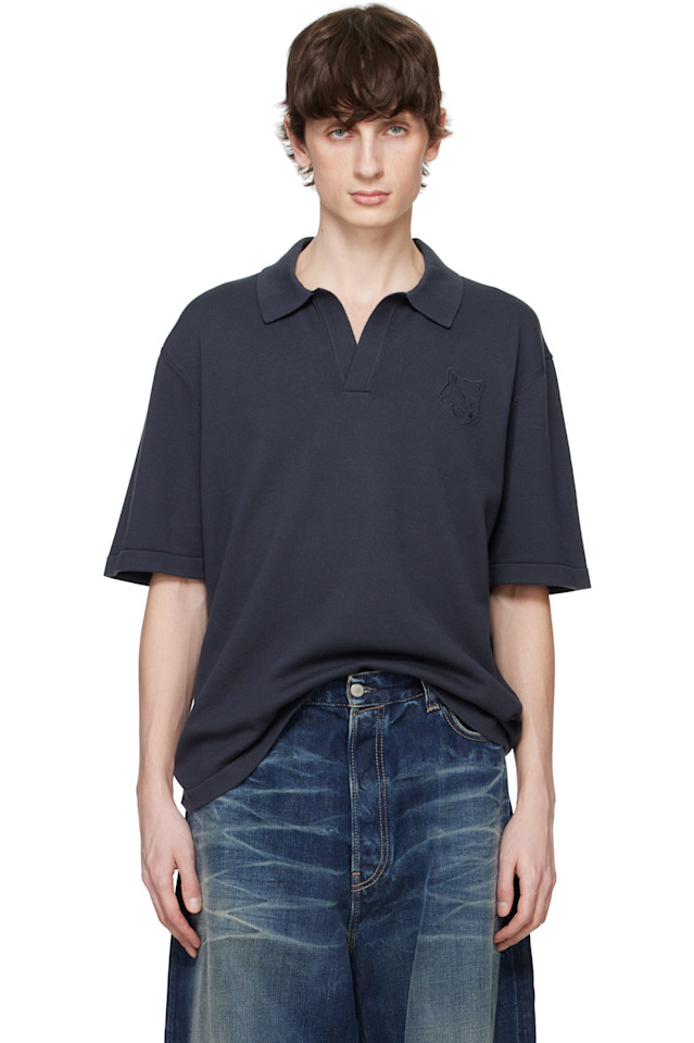 Вязаный поло с вышитой головой смелого лиса Maison Kitsuné, серый
Вязаный поло с вышитой головой смелого лиса Maison Kitsuné, серый