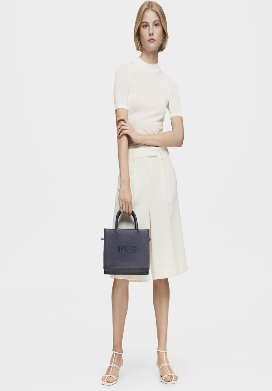 Сумка Tous Handbag, Azul/Blue
Сумка Tous Handbag, Azul/Blue