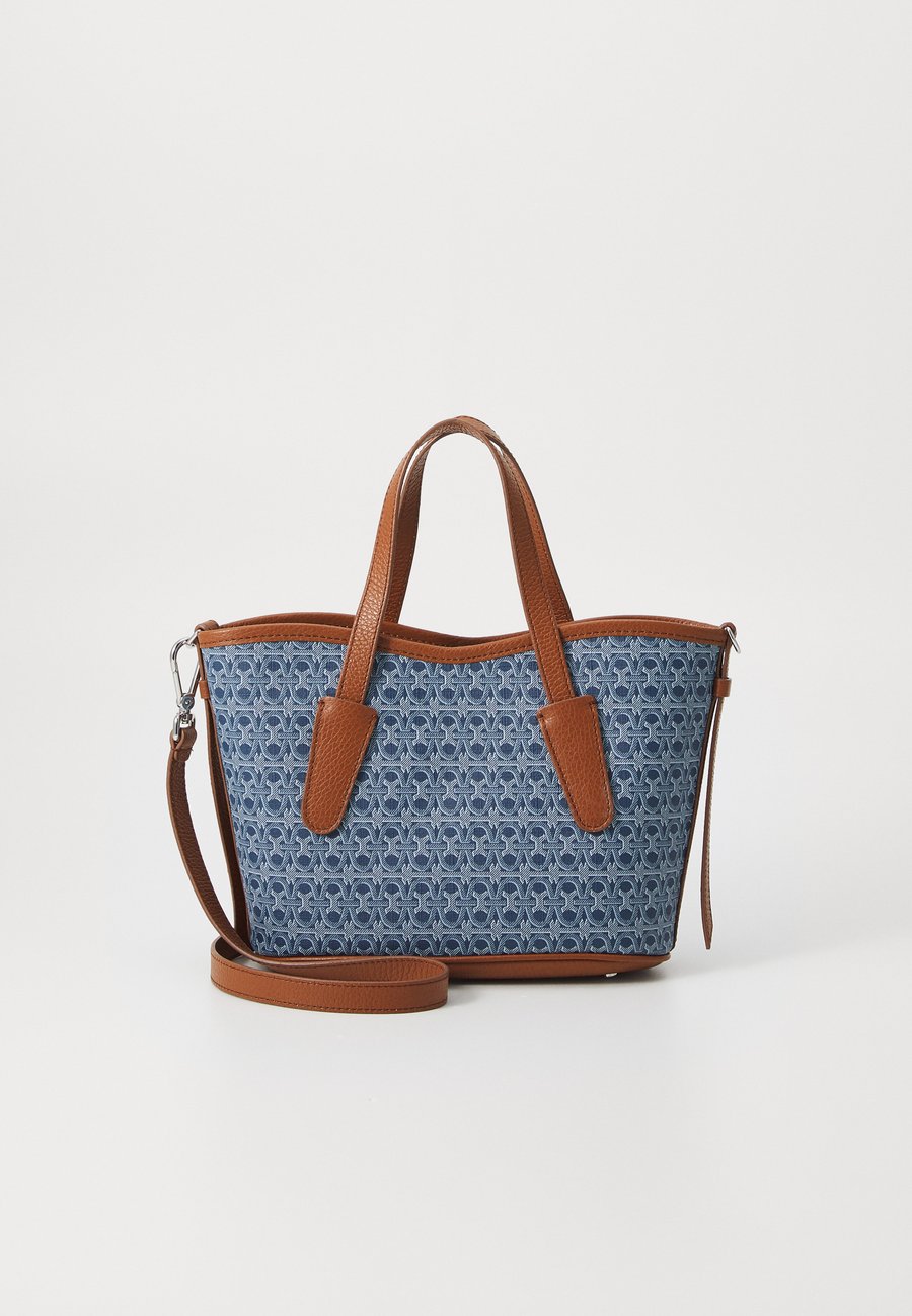 Сумка Coccinelle NEW NEVER, Blue/Cognac/Blue Denim
Сумка Coccinelle NEW NEVER, Blue/Cognac/Blue Denim