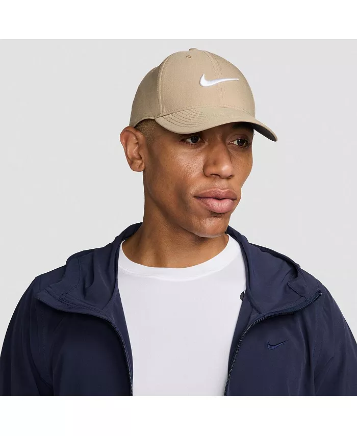 Мужская и женская регулируемая кепка Khaki Performance Club Nike
Мужская и женская регулируемая кепка Khaki Performance Club Nike