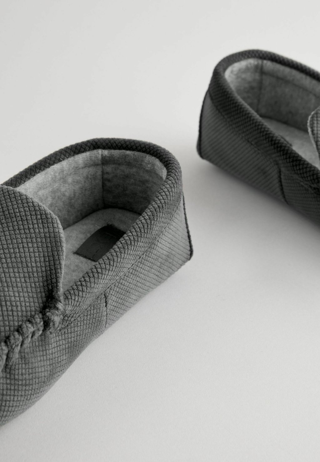 Мокасины REGULAR FIT TEXTURED Next, серый
Мокасины REGULAR FIT TEXTURED Next, серый