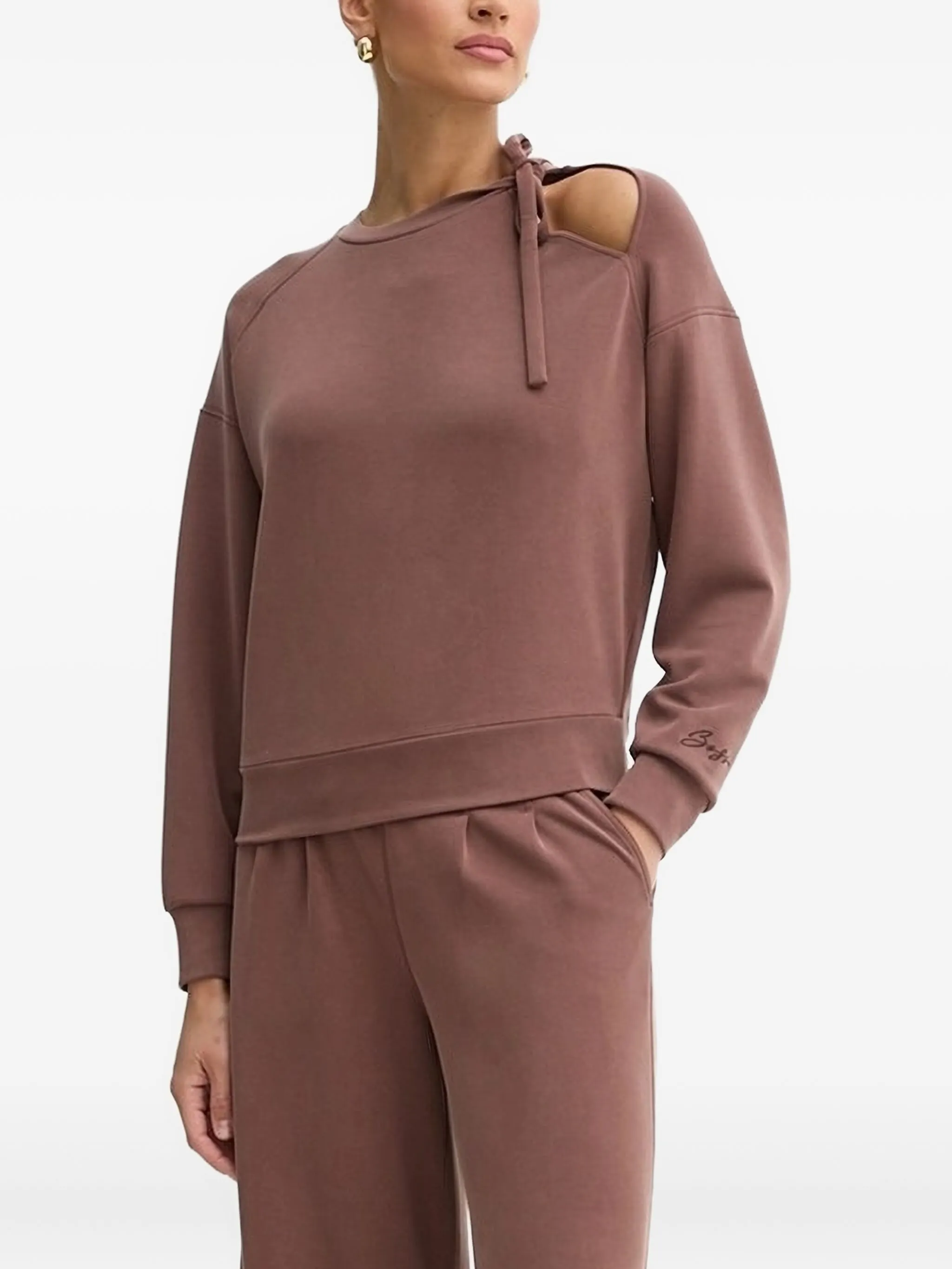 Свитер с вырезами и завязками Boss, оранжевый
Свитер с вырезами и завязками Boss, оранжевый