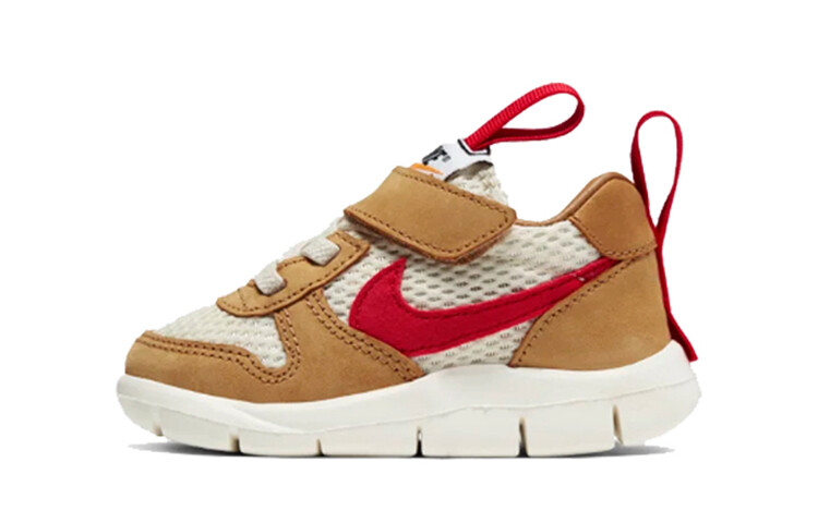 Обувь для малышей Nike Mars Yard TD
Обувь для малышей Nike Mars Yard TD