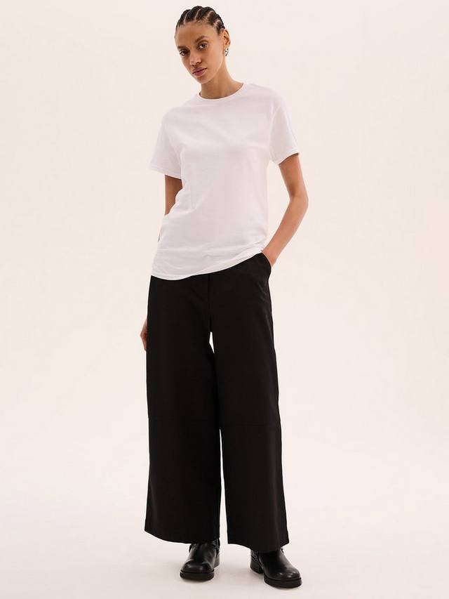 Футболка с бойфрендом джека OMNES, белый
Футболка с бойфрендом джека OMNES, белый