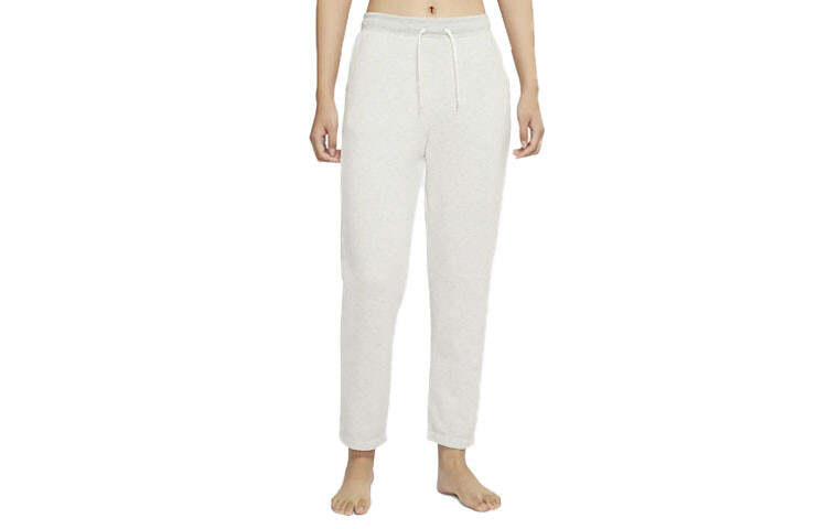 Трикотажные спортивные штаны женские светло-серебристо-серые Nike
Трикотажные спортивные штаны женские светло-серебристо-серые Nike