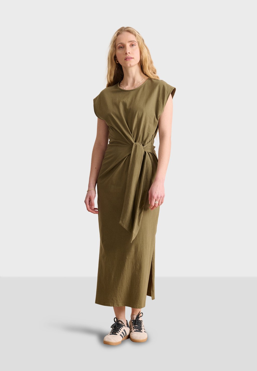 Длинное платье VALENE Garance Paris, зеленый
Длинное платье VALENE Garance Paris, зеленый