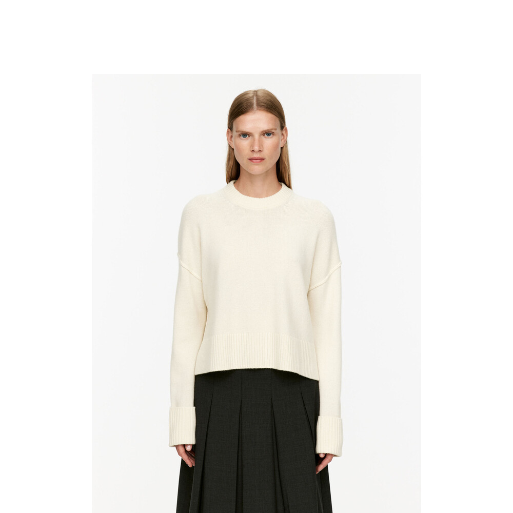 Свитер женский Arket с длинными рукавами, кремовый
Свитер женский Arket с длинными рукавами, кремовый