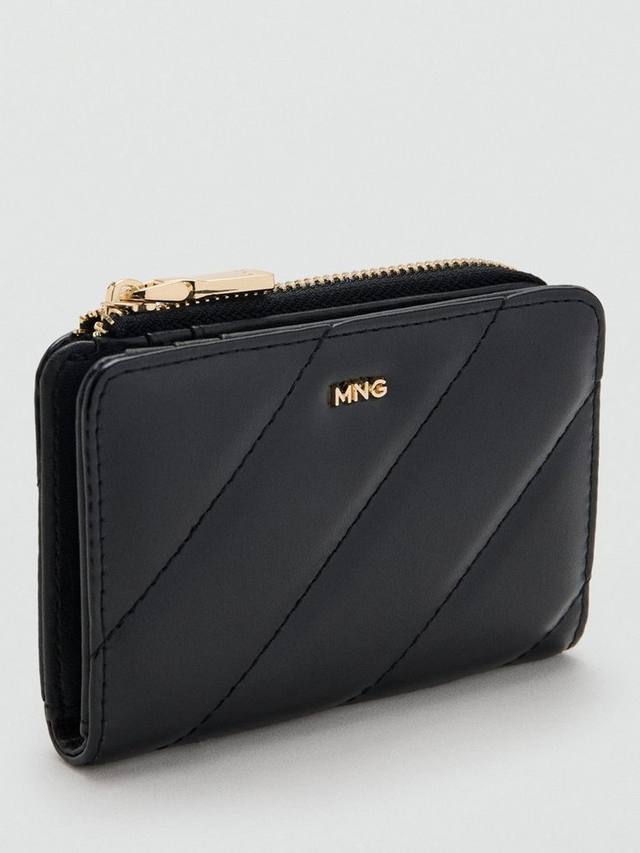 Диагональный стеганый кошелек Mango, Black
Диагональный стеганый кошелек Mango, Black