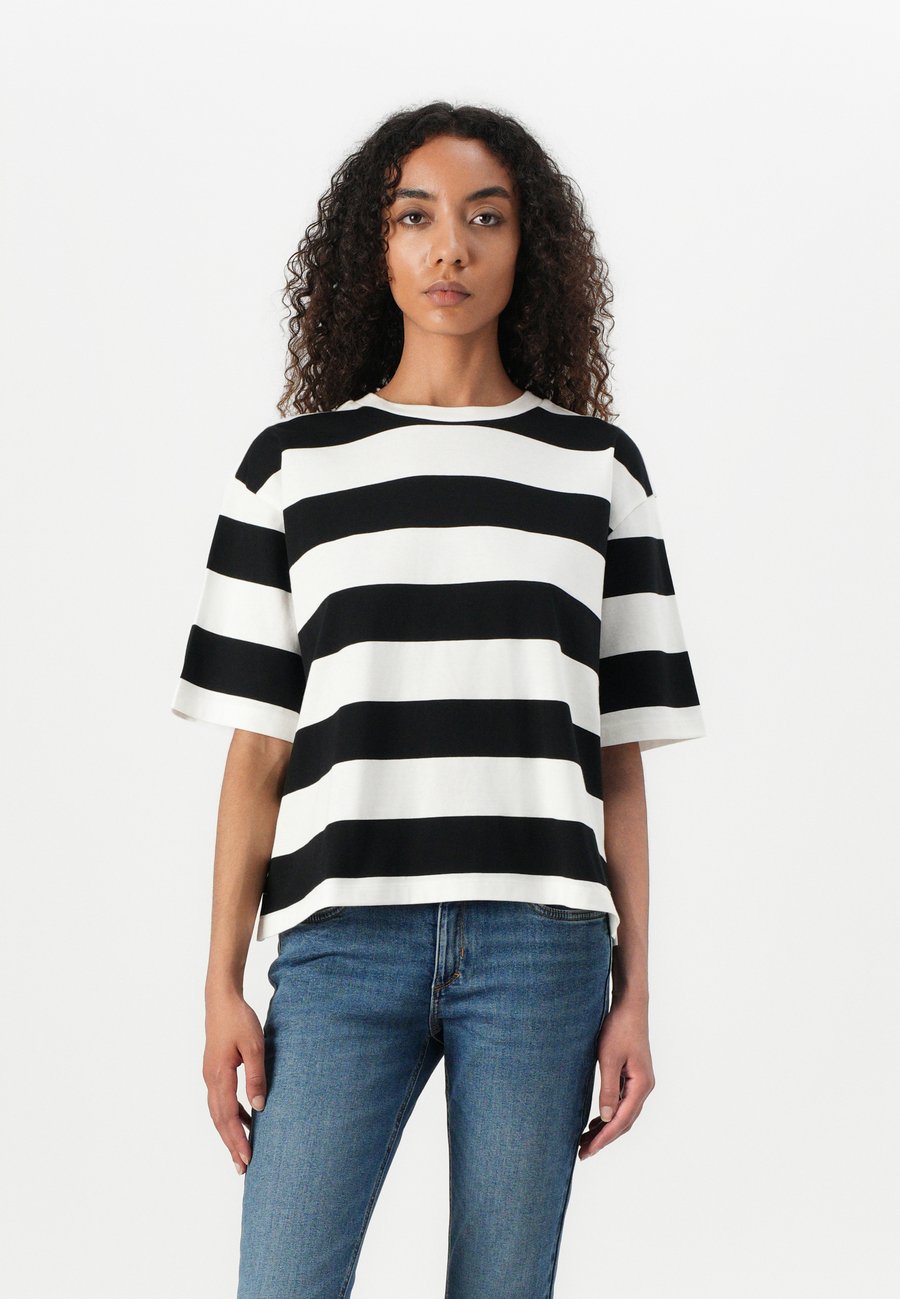 Футболка TOM TAILOR DENIM STRIPED BOXY, Black/White /Multi-Coloured, Белый, Футболка TOM TAILOR DENIM STRIPED BOXY, Black/White /Multi-Coloured
Футболка TOM TAILOR DENIM STRIPED BOXY, Black/White /Multi-Coloured, Белый, Футболка TOM TAILOR DENIM STRIPED BOXY, Black/White /Multi-Coloured