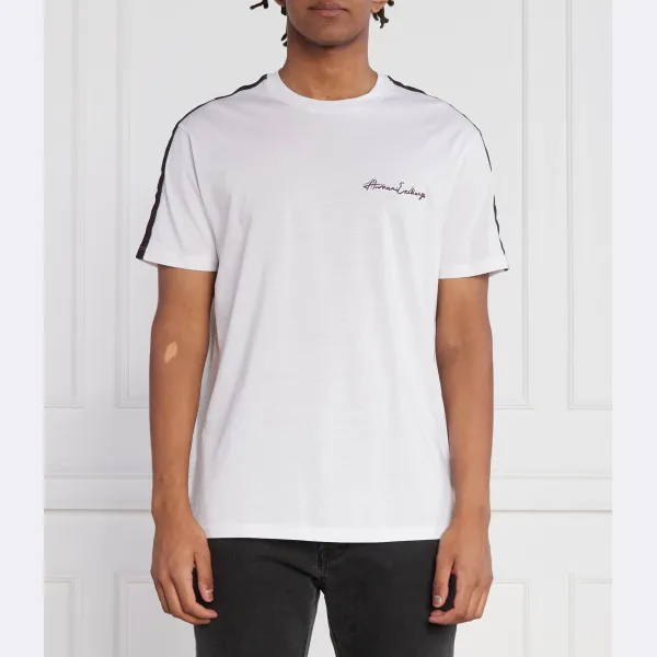 Футболка стандартного кроя Armani Exchange, белый
Футболка стандартного кроя Armani Exchange, белый