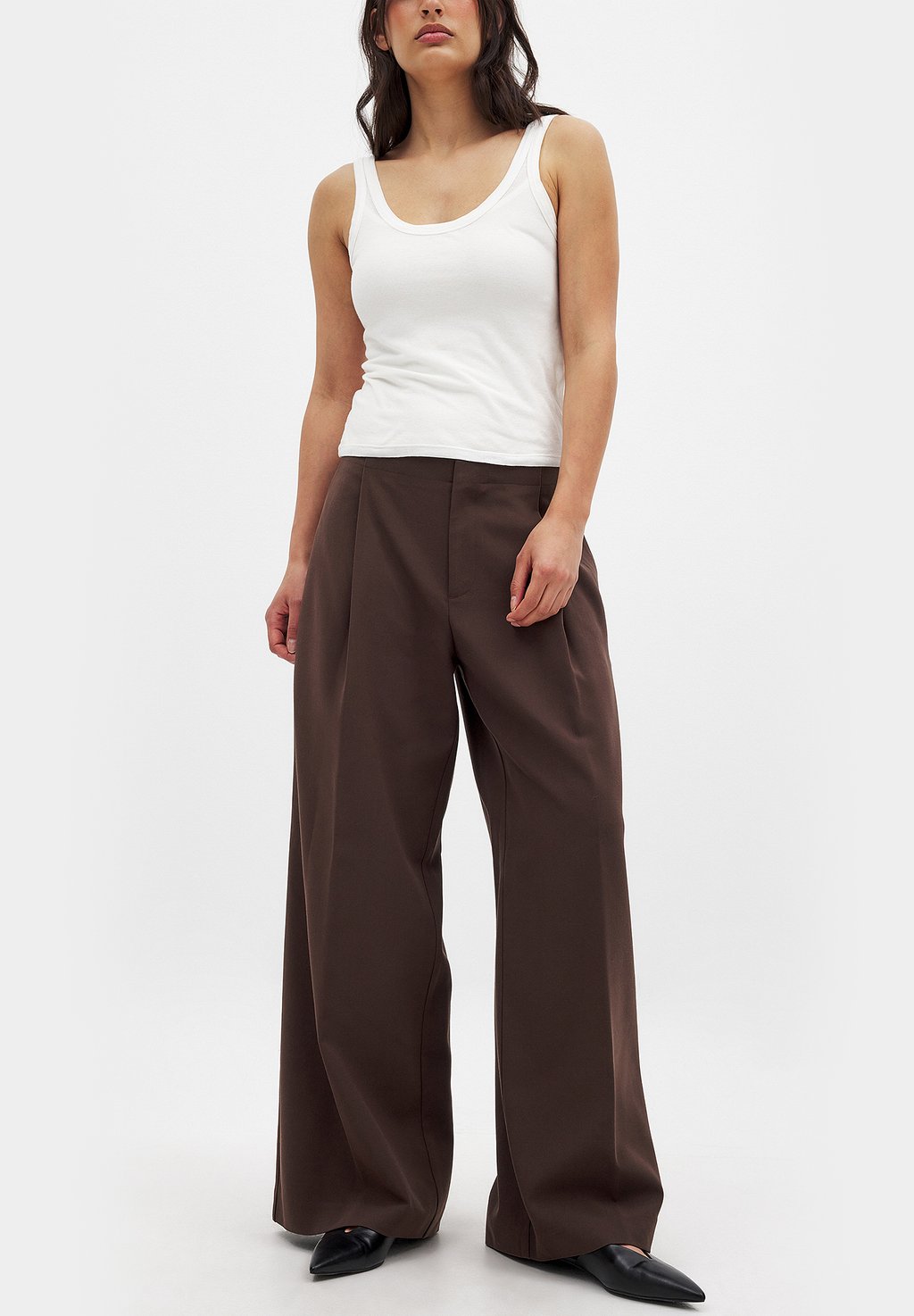Брюки NA-KD, коричневый
Брюки NA-KD, коричневый