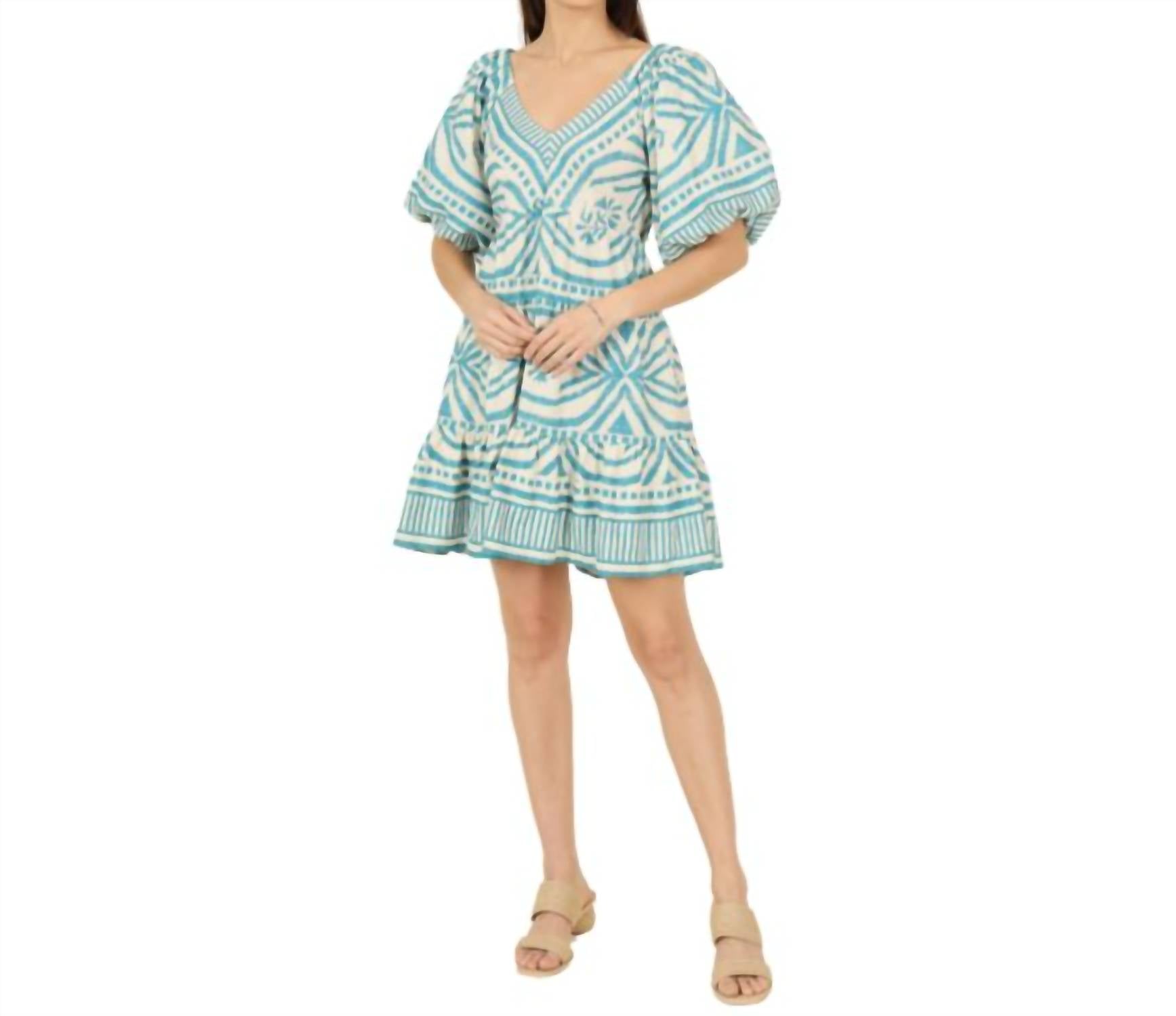 Ила Мини-платье в бежево-голубом цвете OMIKA
Ила Мини-платье в бежево-голубом цвете OMIKA