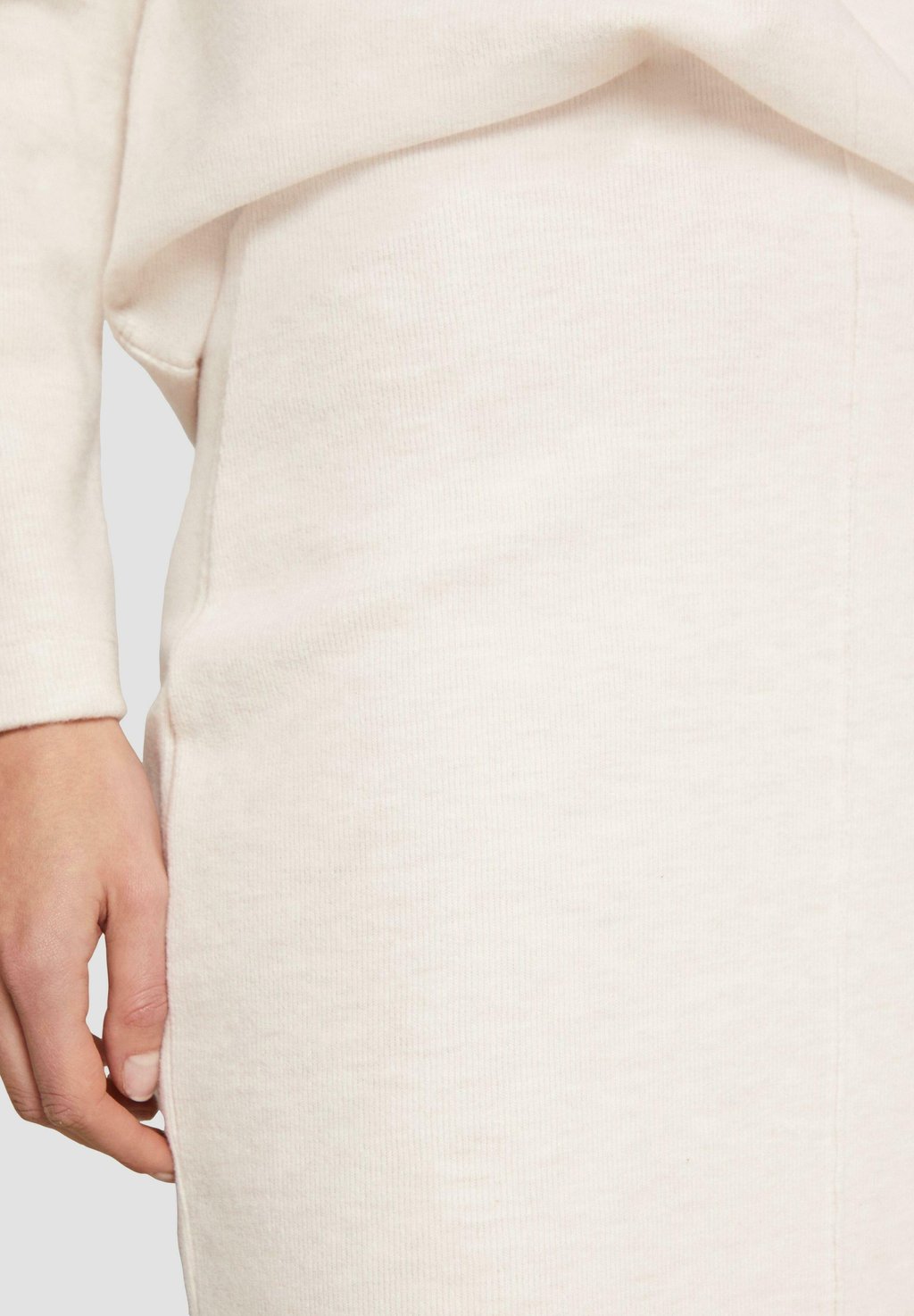 Юбка-карандаш WEICHER s.Oliver, бежевый
Юбка-карандаш WEICHER s.Oliver, бежевый