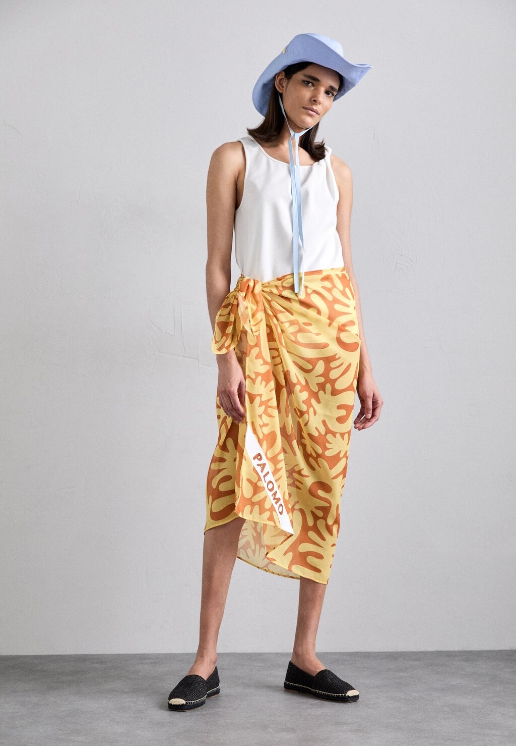 Топ VERBENA TANK TWIST UNISEX Palomo, белый
Топ VERBENA TANK TWIST UNISEX Palomo, белый