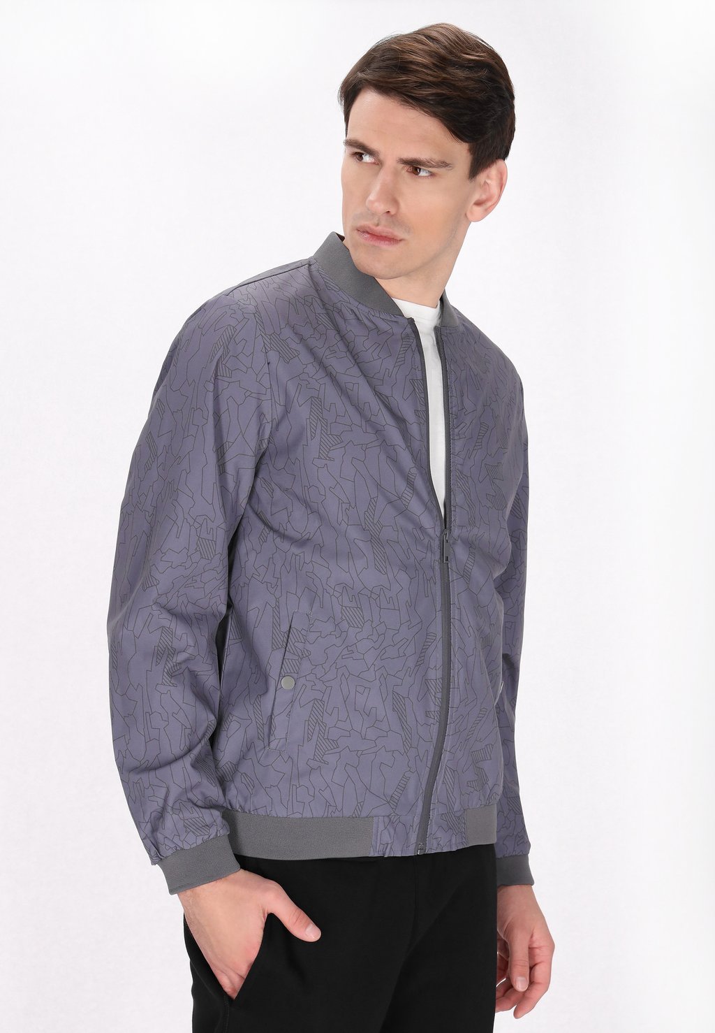 Куртка-бомбер Mo, темно-серый
Куртка-бомбер Mo, темно-серый