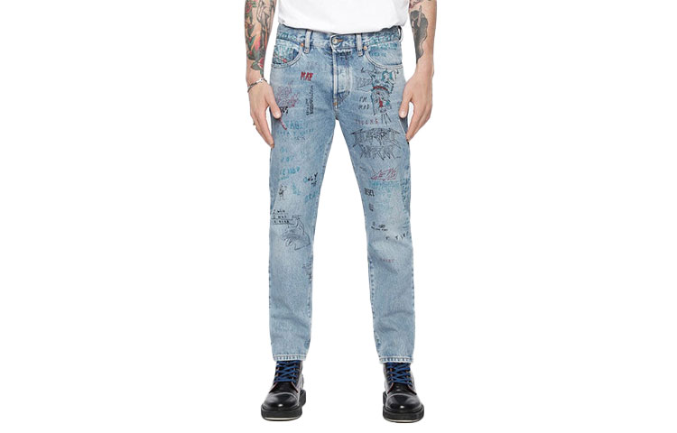 Джинсы мужские синие DIESEL
Джинсы мужские синие DIESEL