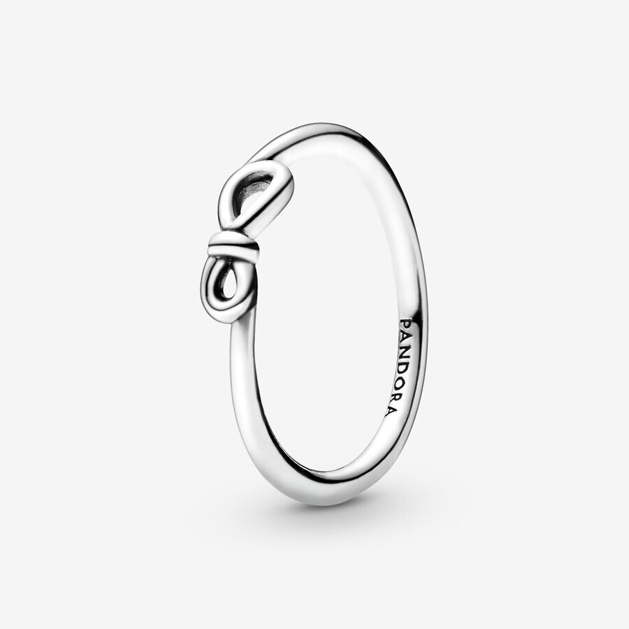 Кольцо Pandora Moments Infinity Knot, серебро
Кольцо Pandora Moments Infinity Knot, серебро