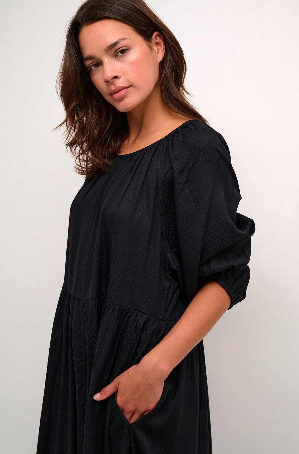 Повседневное платье Kaffe, пестрый черный
Повседневное платье Kaffe, пестрый черный