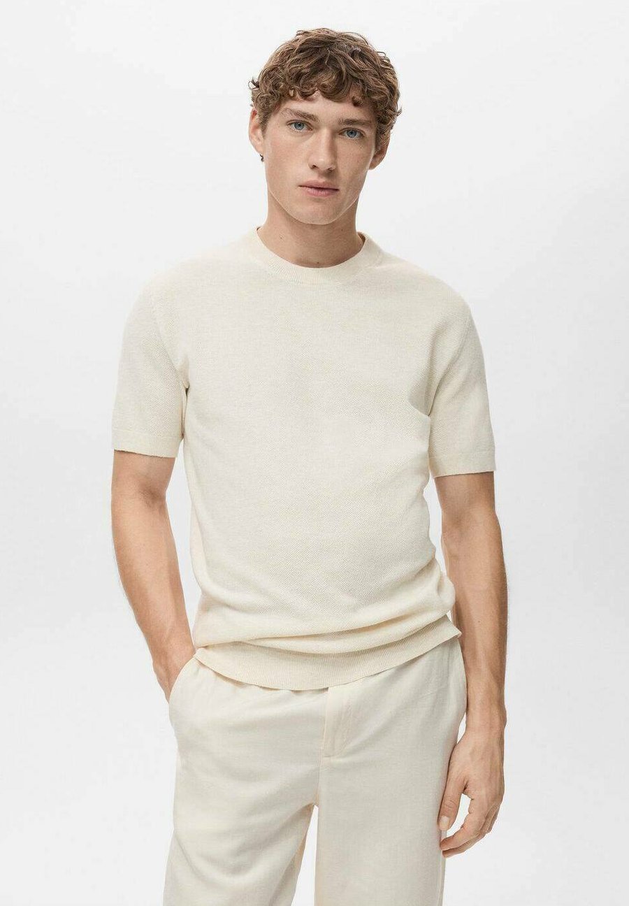 Футболка Mango Basic T-shirt, Off-White
Футболка Mango Basic T-shirt, Off-White