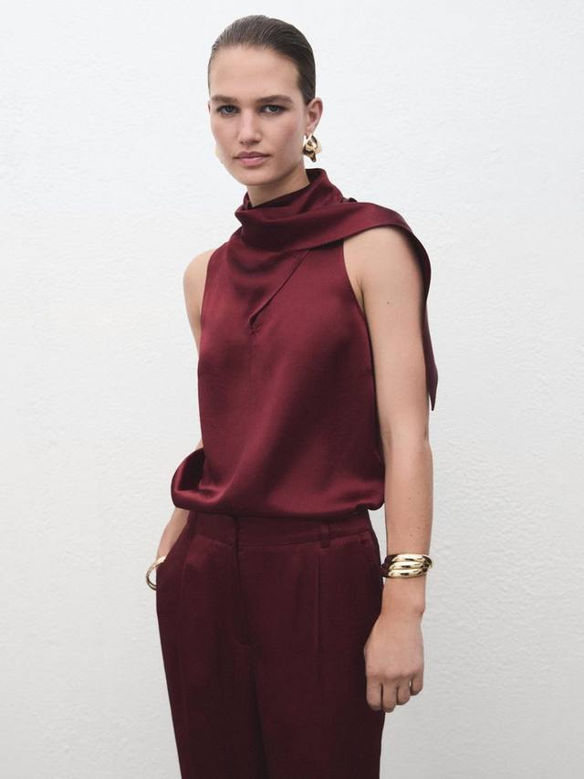 Топ из сатина с деталями в виде кирпичного шарфа Mango, Rust/Copper
Топ из сатина с деталями в виде кирпичного шарфа Mango, Rust/Copper