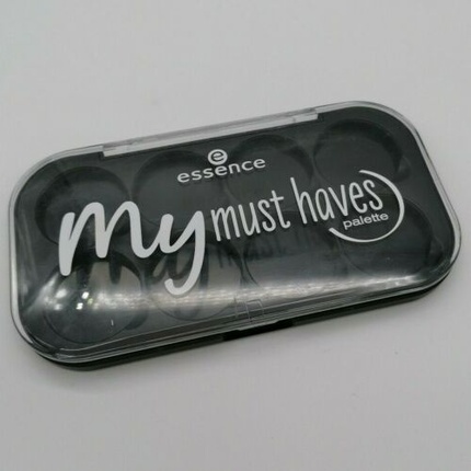 Моя обязательная палитра из 8 любимых цветов Essence
Моя обязательная палитра из 8 любимых цветов Essence