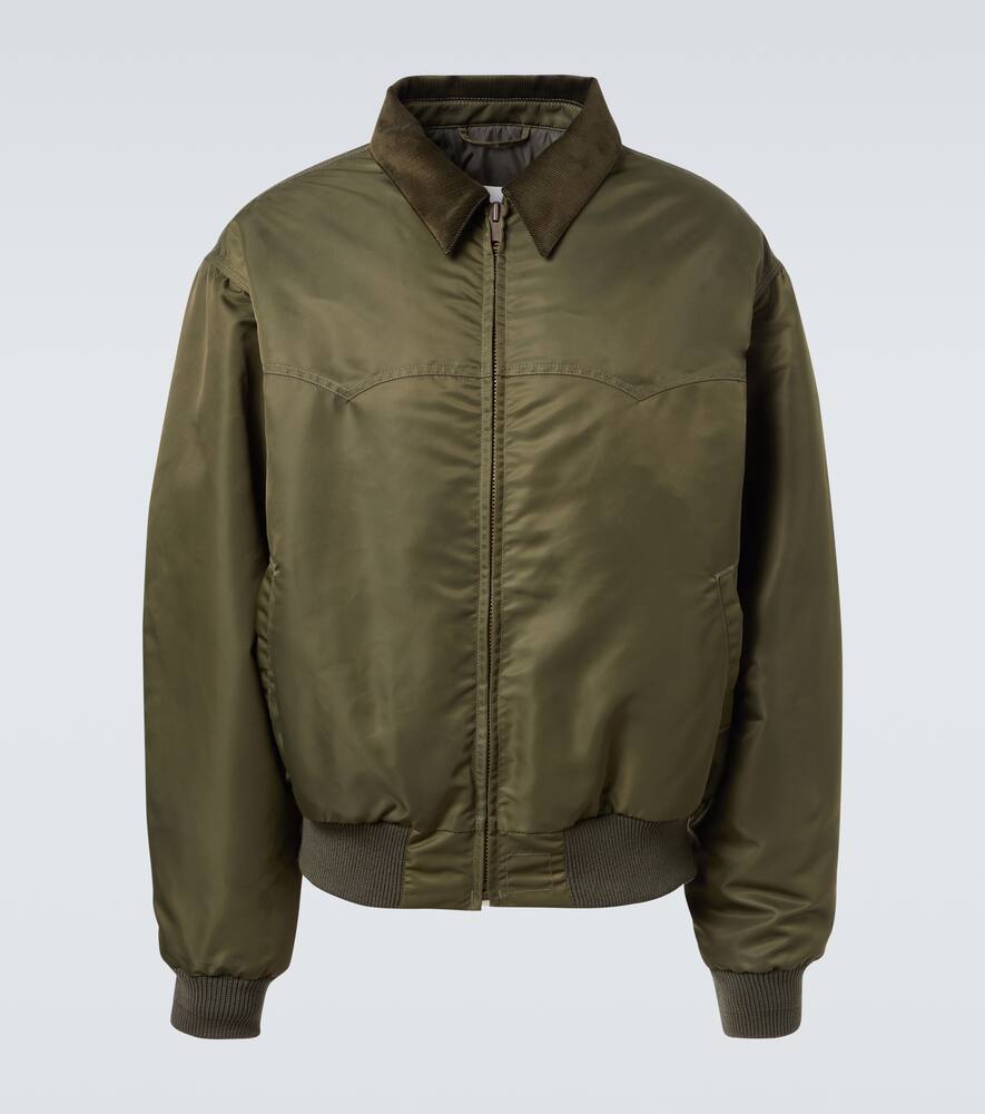 Объемная бомбер Maison Margiela, Foot
Объемная бомбер Maison Margiela, Foot