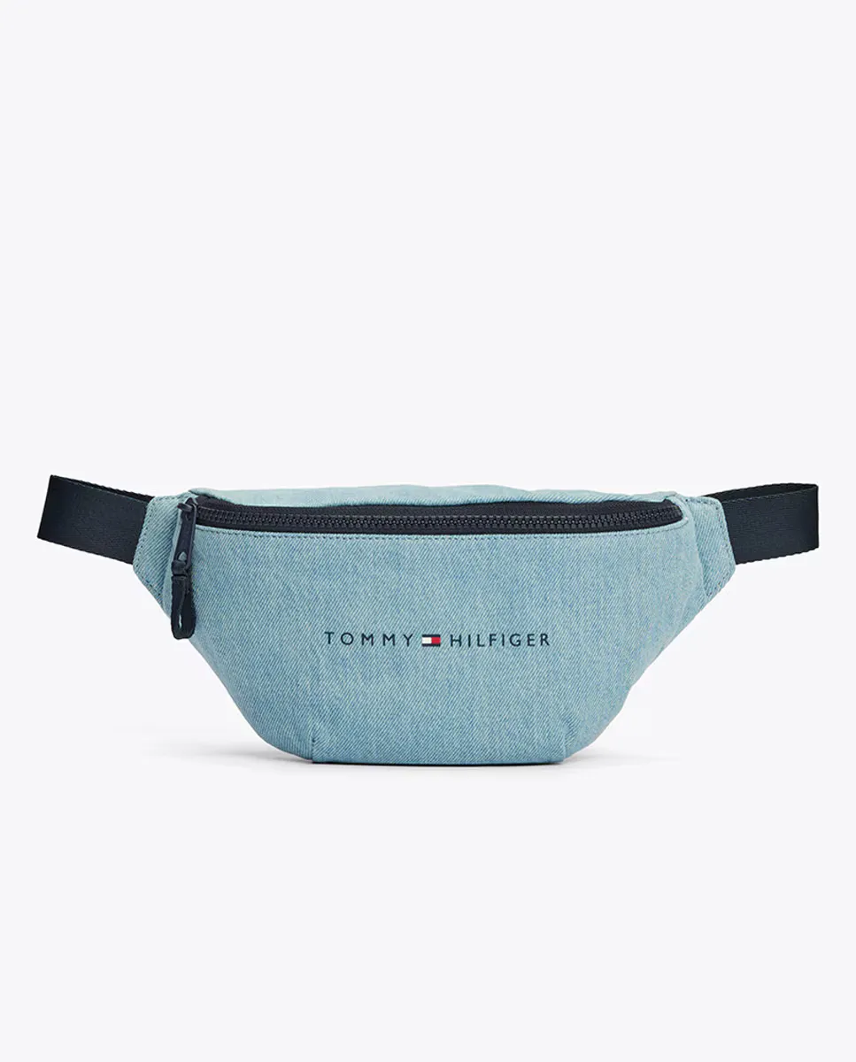 Поясная сумка для мальчиков с логотипом спереди и застежкой-молнией Tommy Hilfiger, синий
Поясная сумка для мальчиков с логотипом спереди и застежкой-молнией Tommy Hilfiger, синий