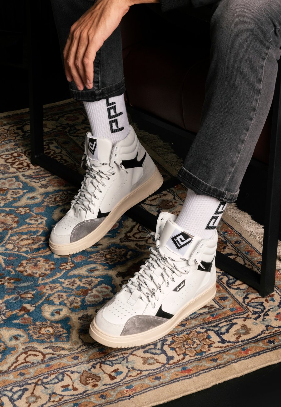 Кроссовки Drudd Italia SNEAKER, White/Black/White
Кроссовки Drudd Italia SNEAKER, White/Black/White