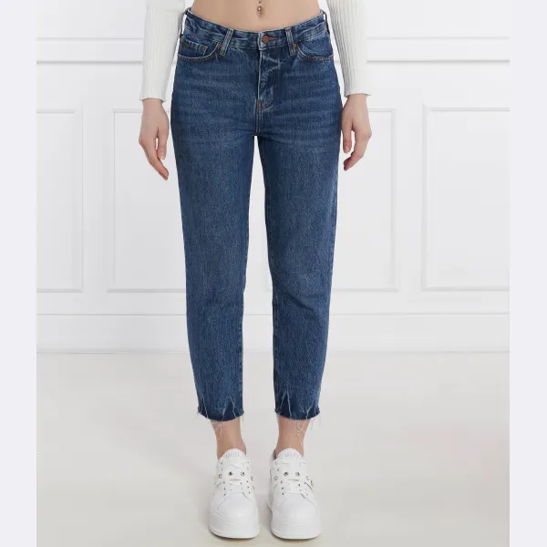 Джинсы бойфренда J16 Armani Exchange, синий
Джинсы бойфренда J16 Armani Exchange, синий